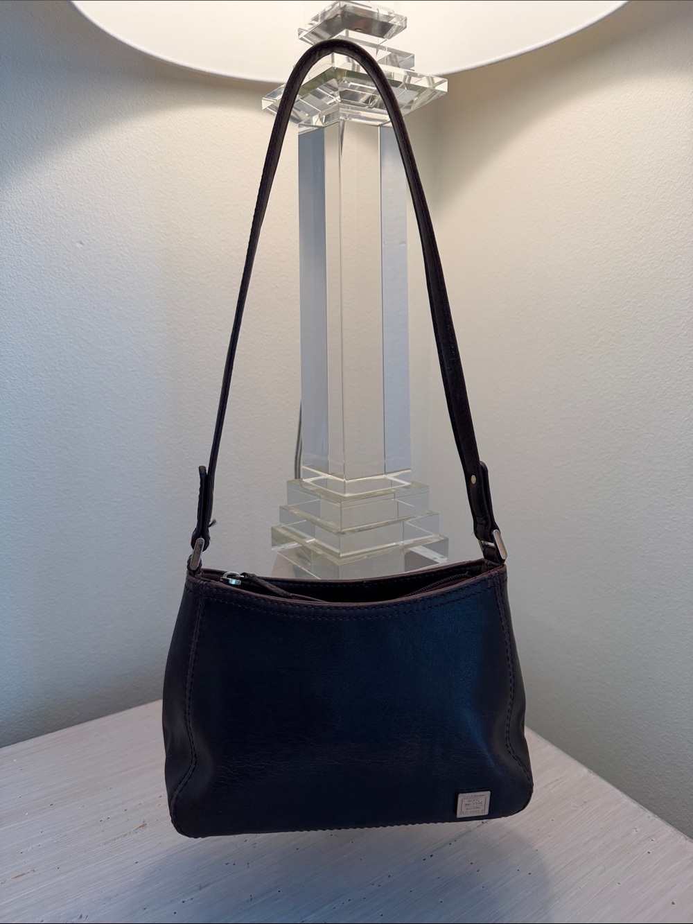 Classic Brown Leather Shoulder Bag - Elegant Everyday Style